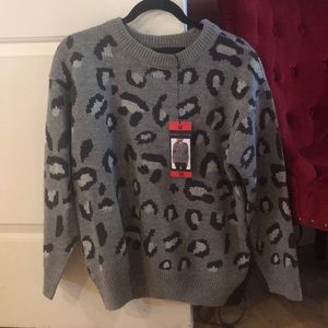 Kendall + Kylie NWT sweater.